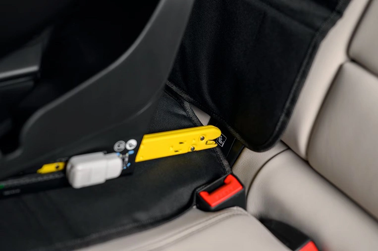 ISOFIX LÀ GÌ? HƯỚNG DẪN LẮP ĐẶT GHẾ NGỒI Ô TÔ CÓ ISOFIX CHO BA MẸ